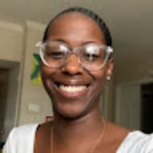 Meet your Posher, La'teria